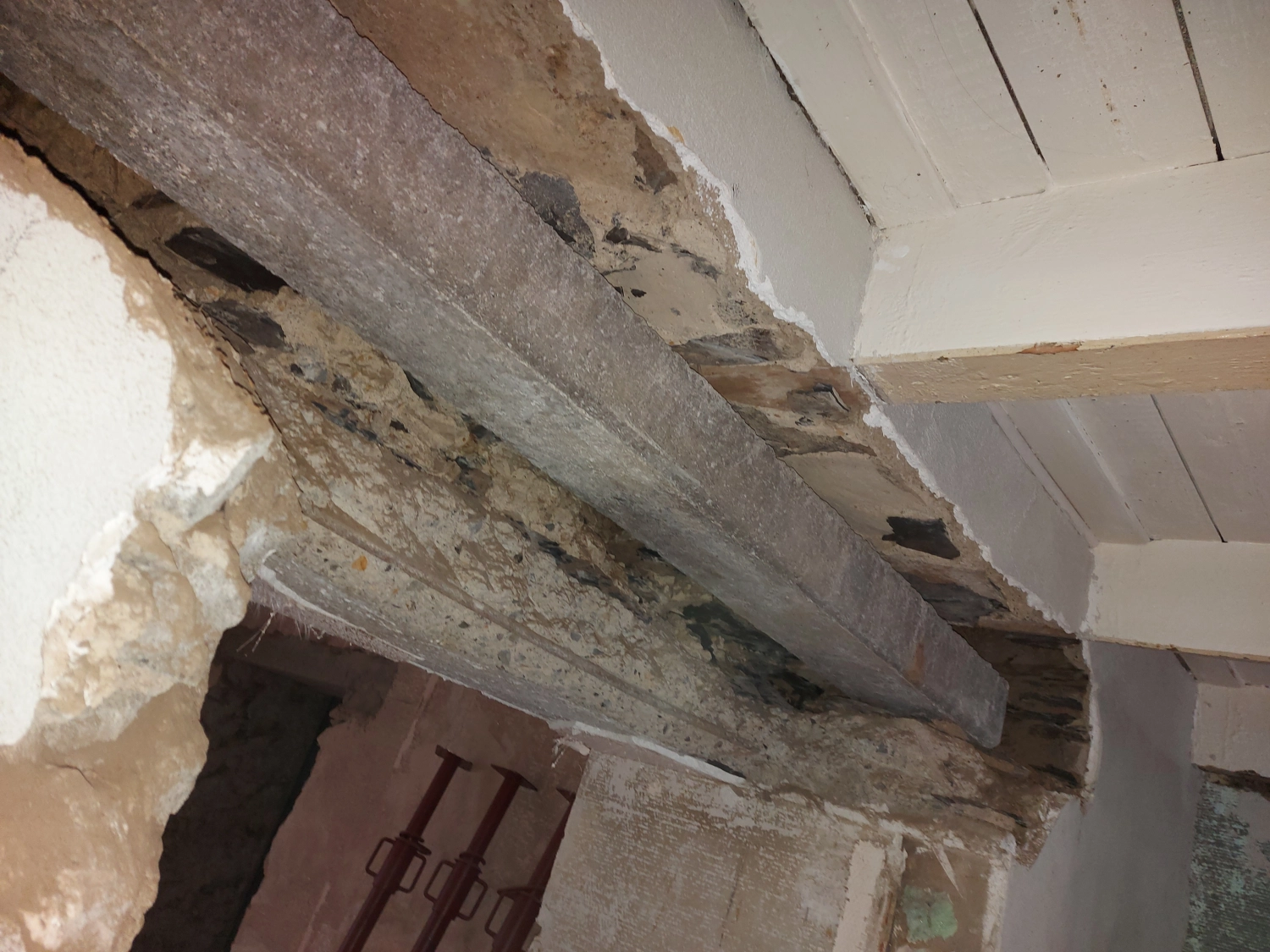 Bâtiment en construction par Expertise Cordier Pascal S-a-r-l-s