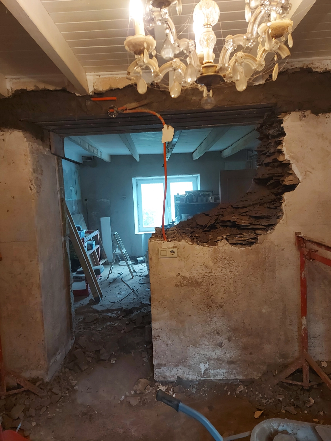 Bâtiment en construction par Expertise Cordier Pascal S-a-r-l-s