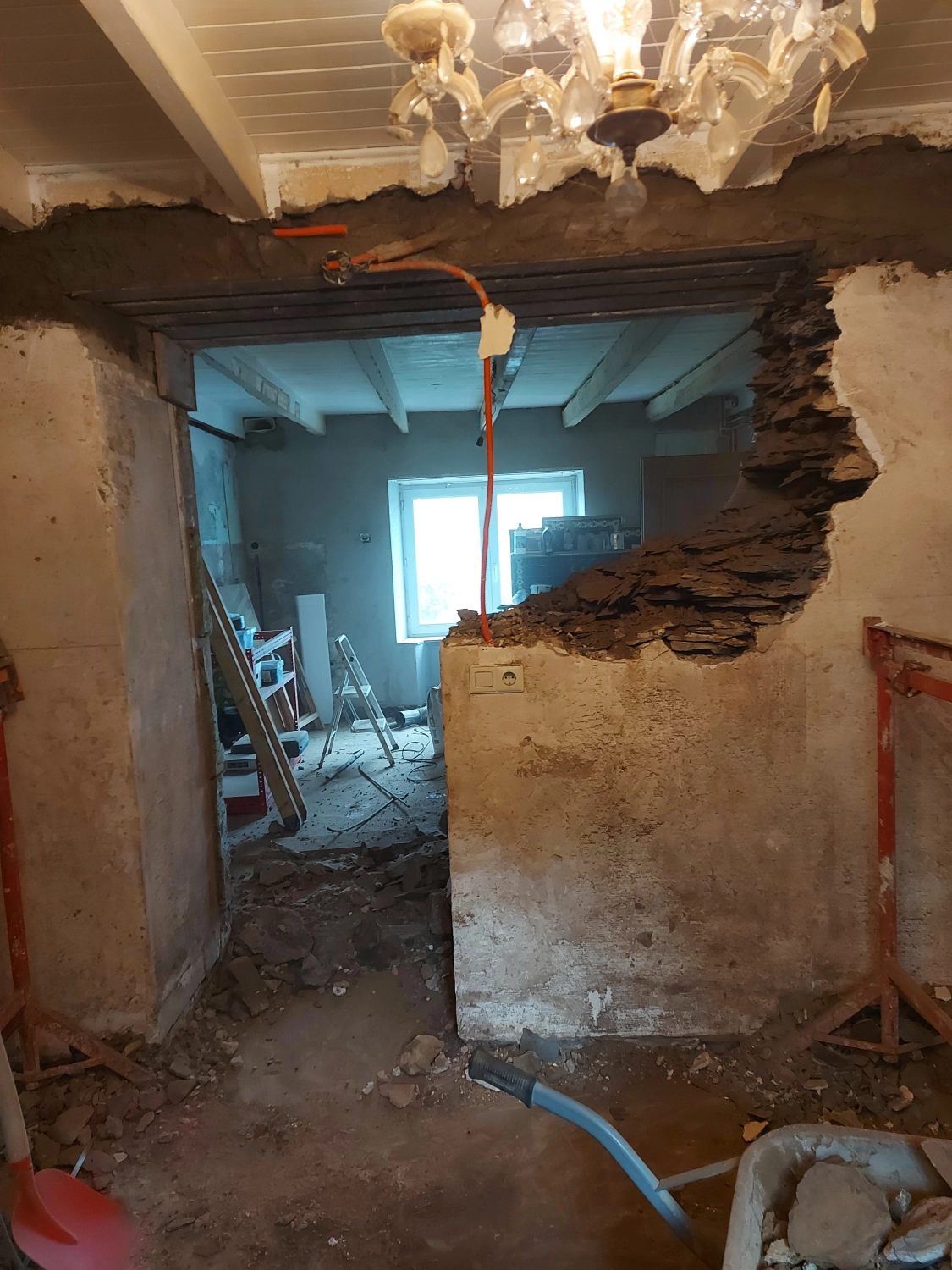 Bâtiment en construction par Expertise Cordier Pascal S-a-r-l-s