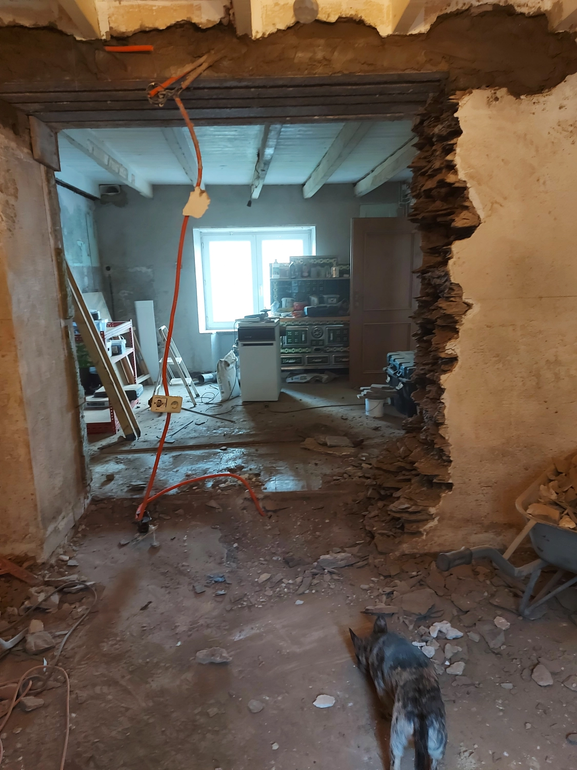 Bâtiment en construction par Expertise Cordier Pascal S-a-r-l-s