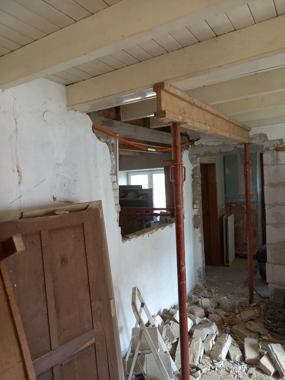 Bâtiment en construction par Expertise Cordier Pascal S-a-r-l-s