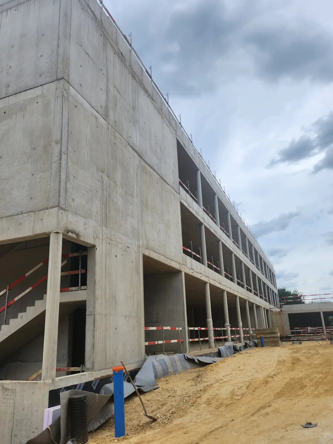 Bâtiment en construction par Expertise Cordier Pascal S-a-r-l-s