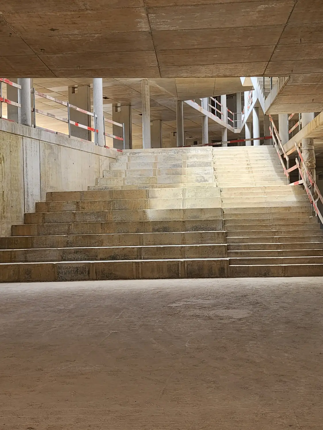 Bâtiment en construction par Expertise Cordier Pascal S-a-r-l-s